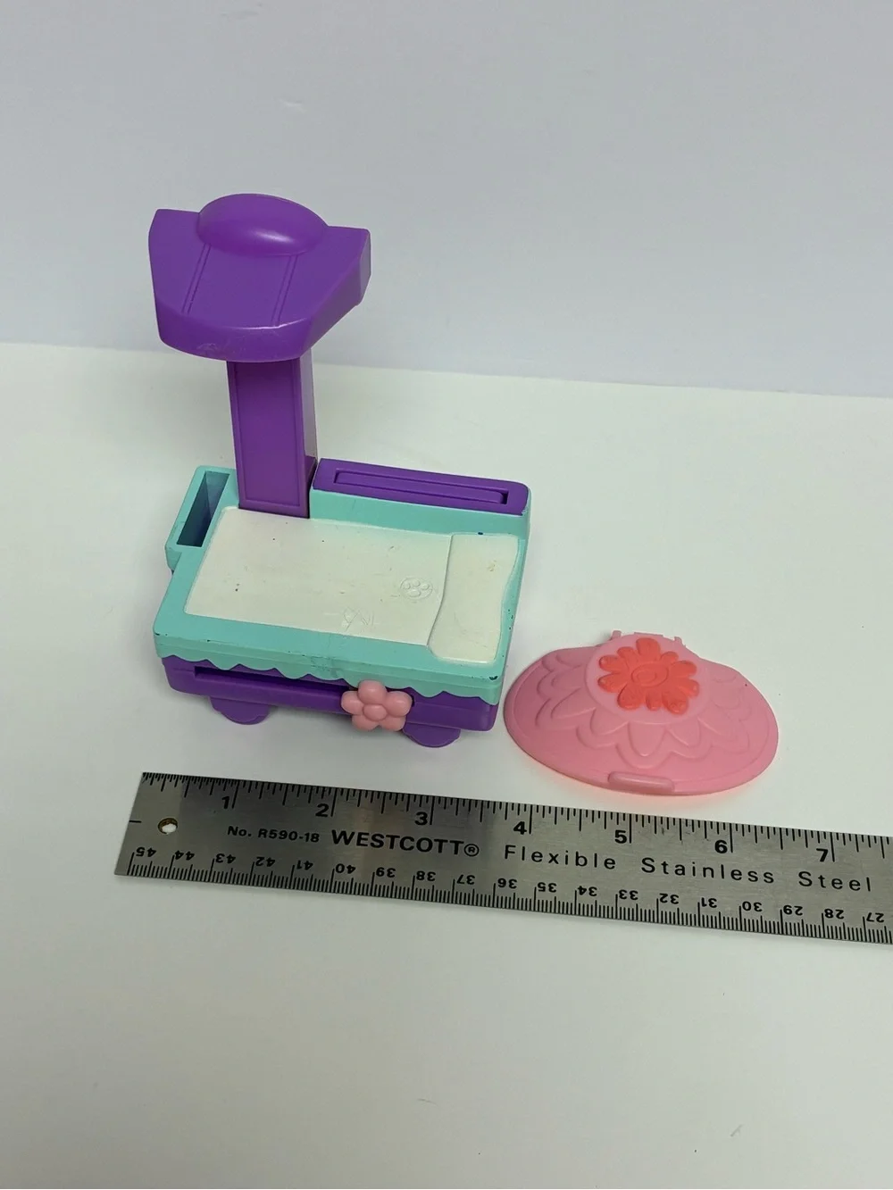 Littlest Pet Shop 2005 LPS Get Better Center Purple Exam Table LPS Replacement